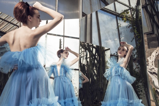 Mauro Lorenzo Fashion Editorial Photographer haute couture  Magazine Agency nature botanic garden press topmodel italian moodboard Inspiration sosud advertising mirror reflection secret