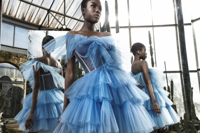 Mauro Lorenzo Fashion Editorial Photographer haute couture  Magazine Agency nature botanic garden press topmodel italian moodboard Inspiration sosud advertising mirror reflection secret