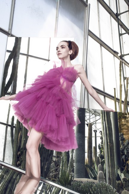 Mauro Lorenzo Fashion Editorial Photographer haute couture  Magazine Agency nature botanic garden press topmodel italian moodboard Inspiration sosud advertising mirror reflection secret