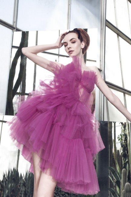 Mauro Lorenzo Fashion Editorial Photographer haute couture  Magazine Agency nature botanic garden press topmodel italian moodboard Inspiration sosud advertising mirror reflection secret