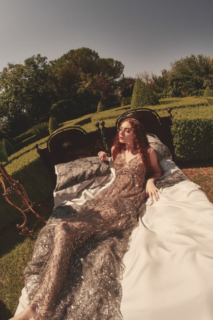 Mauro Lorenzo Fashion Editorial Photographer Vogue Portugal Hope Portogallo HopeIssue Voguemagazine Management  Inspiration Moodboard HauteCouture Reinassance Gucci Dior Balenciaga Saint Laurent MiuMiu Balmain Bottega Veneta Chloè Fendi Sel Portrait Red Valentino Bonfilio Hat The Attico Valentino Garavani