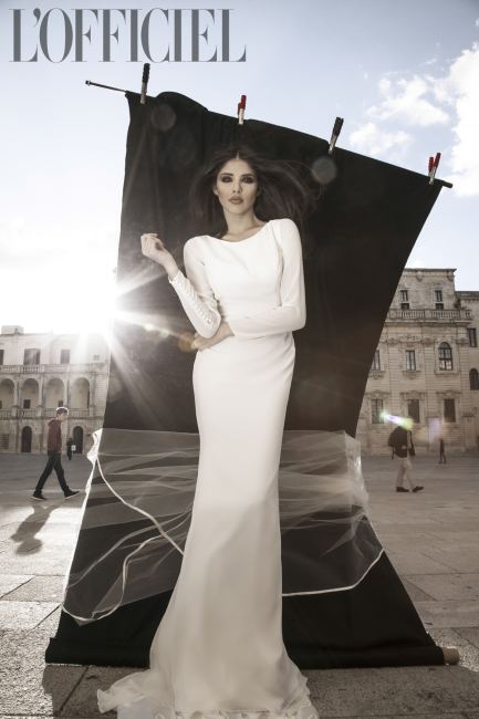 Mauro Lorenzo Fashion Photographer Fashion Editorial Officiel India Lofficiel Magazine Top Brand Haute Couture Bridal Rosaclarà Jesus Peiro Hat Inspiration Veil Architecture Colour Movement 